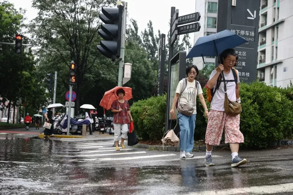 Tifón Narra y lluvias torrenciales provocan casi 29.000 evacuaciones en China