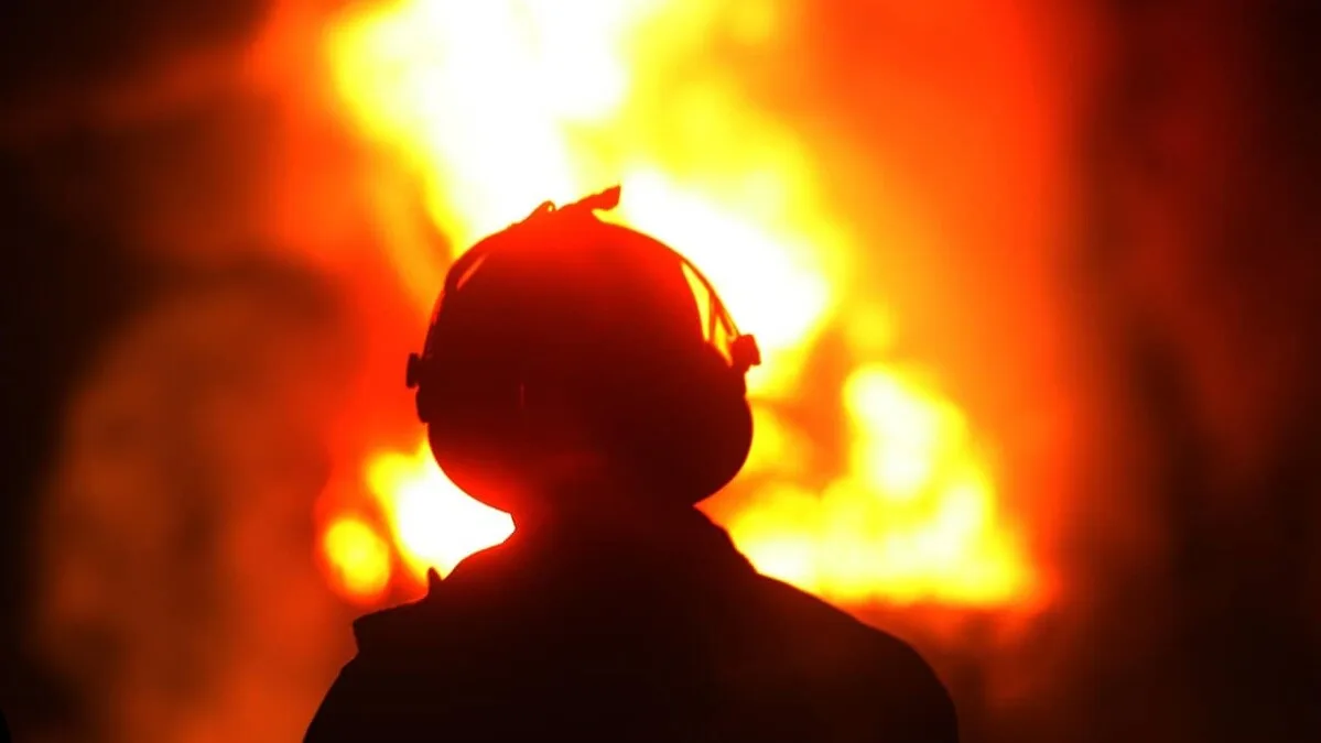 Más de 65.000 evacuados y 700 viviendas destruidas por incendios en el noroeste de EE. UU.